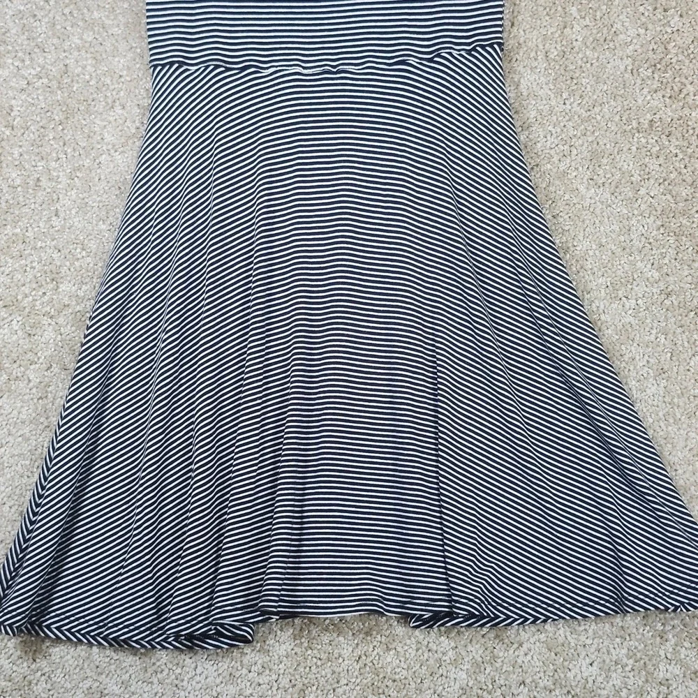 Decree Skater Dress Black White Striped Rayon Spandex Casual V-Neck Medium